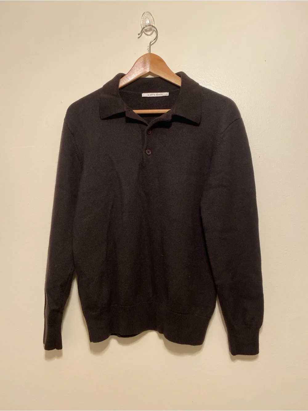 A DAY’S MARCH Avoch Merino Wool Polo Men's Sweater in Dark Brown. Size M